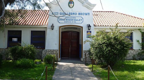 Detuvieron al portero de la escuela por vender droga