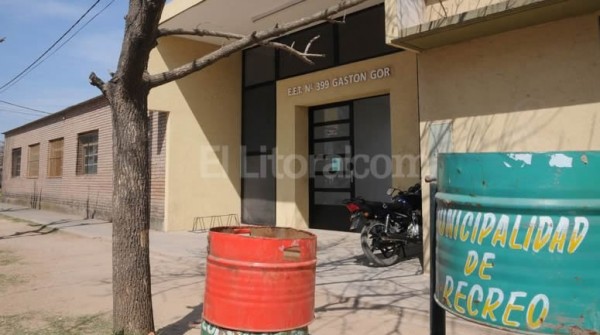 Tres chicos acuchillados a la salida de una escuela