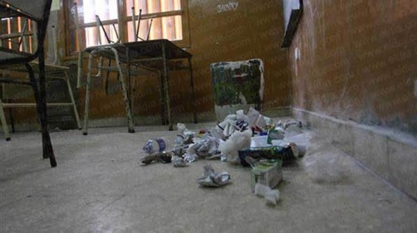 Dan materias semana por medio por falta de porteros en escuelas  