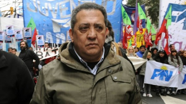 DEla lidera un piquete en La Matanza y el Gobierno evala aplicar el protocolo antiprotestas