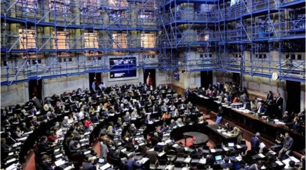 Diputados: avanza proyecto para sancionar a polic�as que abandonen sus funciones         