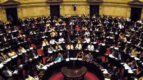 Hubo acuerdo entre el oficialismo y la oposicin para que se unifiquen las dos sesiones en Diputados: primero se debatir Boleta nica