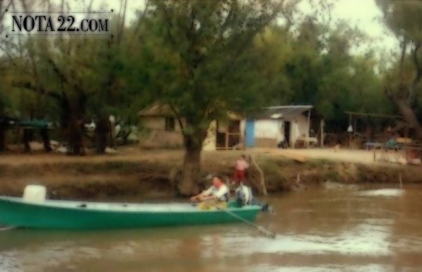 Denuncian violentos desalojos contra isle�os en las Lechiguanas