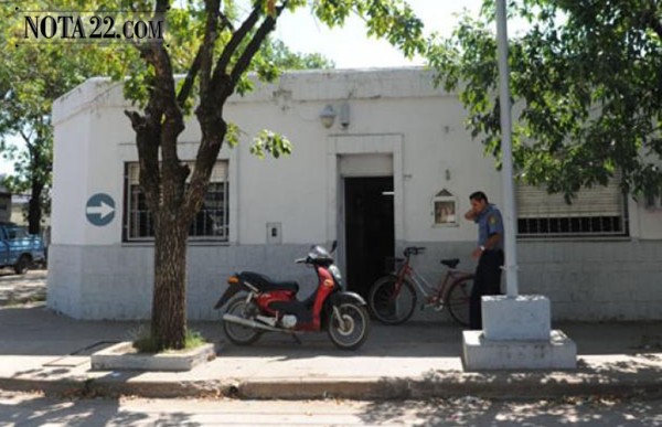 Un hombre de 72 a�os se resisti� a un robo en su casa de P�rez y recibi� cuatro balazos