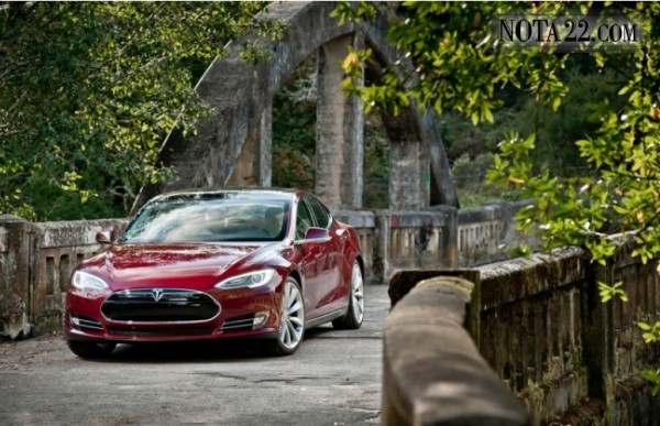 Un McLaren enriquece la lujosa flota policial