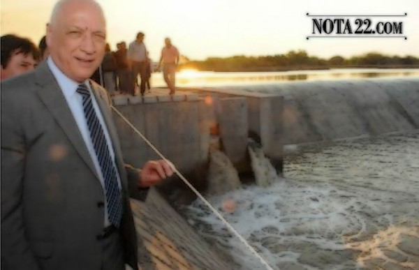 Bonfatti inaugur� el azud nivelador sobre el r�o Salado, en Tostado
