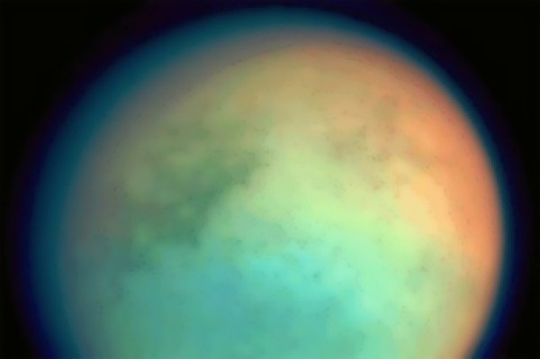 La NASA encuentra pl�stico en la mayor luna de Saturno