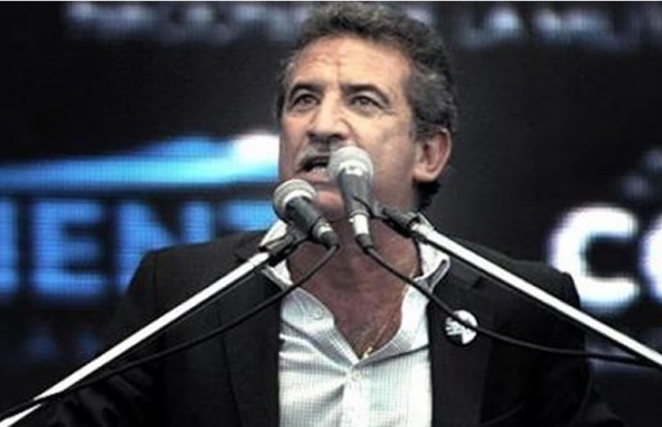 Entre R�os: Un cura le dijo a Bahl que si no arreglaba con la Polic�a habr�a un �ba�o de sangre�