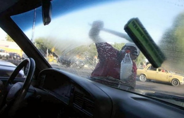 Exlimpiavidrios fabricar�n ladrillos para construir viviendas