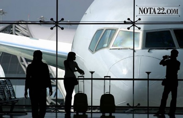 Un ni�o de 9 a�os tom� un avi�n en Estados Unidos solo y sin pasaje