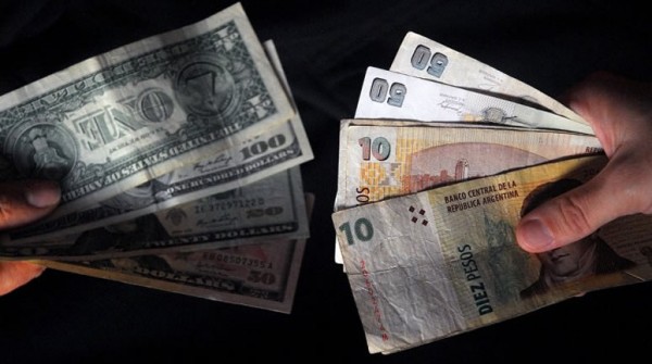 Fallo hizo lugar a un amparo por cobro de una pensi�n en moneda extranjera