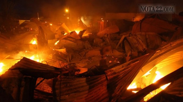 Santa Cruz: en medio de las paritarias, incendiaron una dependencia provincial