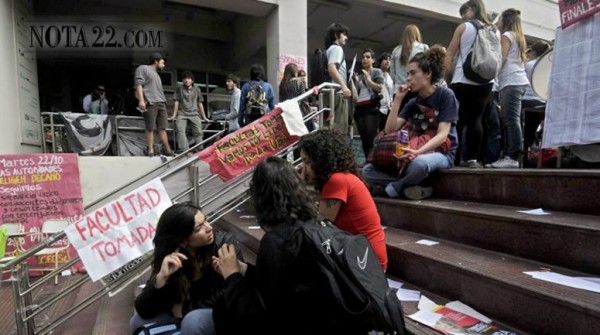 Por una toma, la facultad de Sociales de la UBA suspendi la eleccin de autoridades