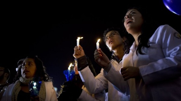 Los m�dicos de Ecuador protestan por la penalizaci�n de las malas pr�cticas