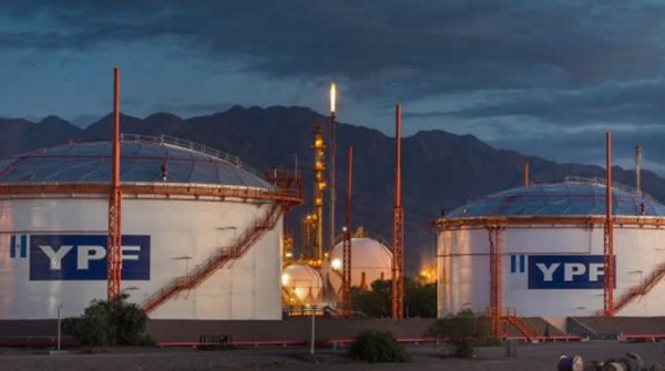 Estados Unidos pidi que no se pague una condena contra YPF con acciones de la empresa
