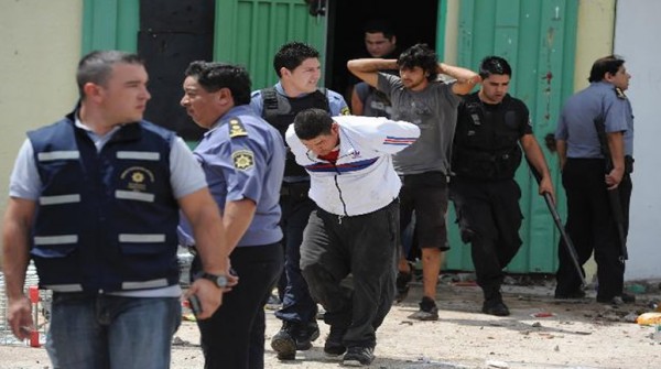 Cinco heridos y 40 detenidos en un saqueo a un super chino en Villa Gobernador G�lvez