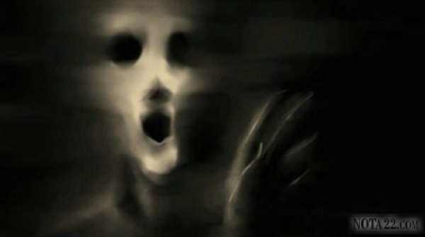 Impresionante video de una mujer fantasma en Ruta 11