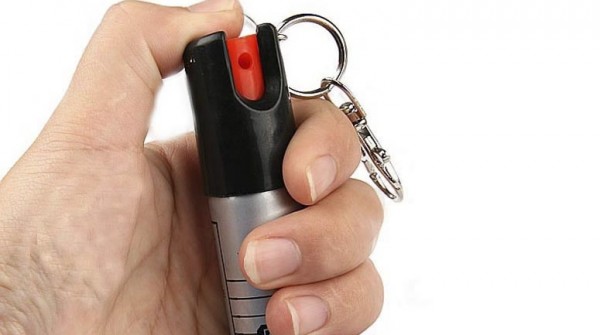 Una mujer resistió al robo de su auto con gas pimienta