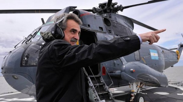 Rossi bajó su candidatura a Presidente