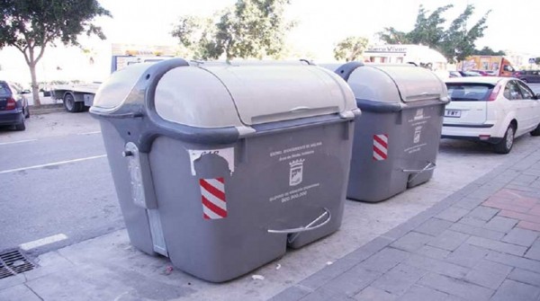 Encontraron el cad�ver de una mujer en un contenedor de basura de Parque Chacabuco