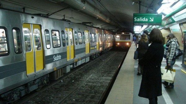 Paros y medidas de fuerza en colectivos, subte, enfermeros y bancarios complican la semana