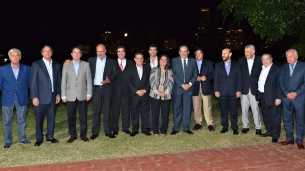 Gobernadores se reunieron para debatir el reordenamiento del PJ