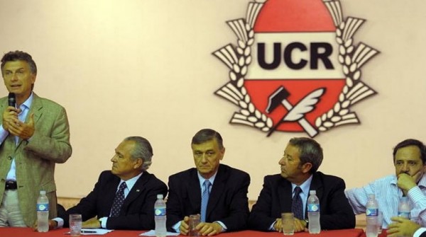 Macri busca una fórmula con UNEN para competir contra Massa y Scioli