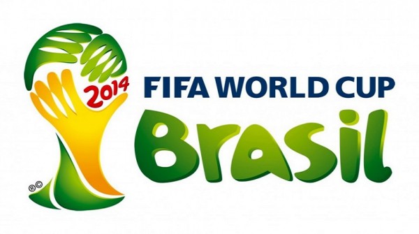 La sensual modelo brasilera que se niega a entregar la Copa del Mundial