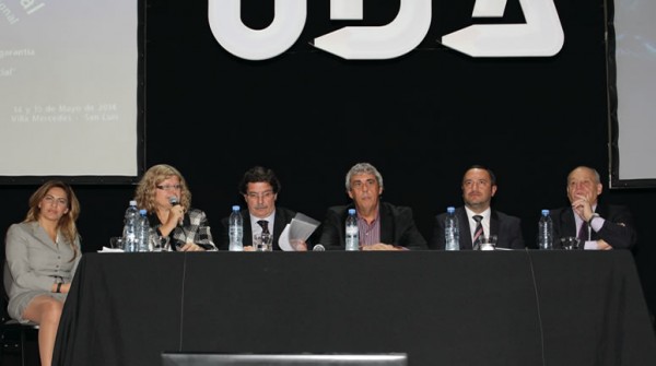 Sileoni: Invertimos 6100 millones de pesos en la educacin tcnica
