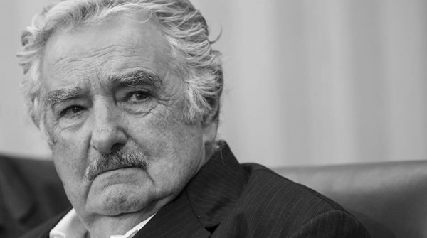 Canciller argentino llevar en helicptero a Mujica a Buenos Aires para que sea condecorado