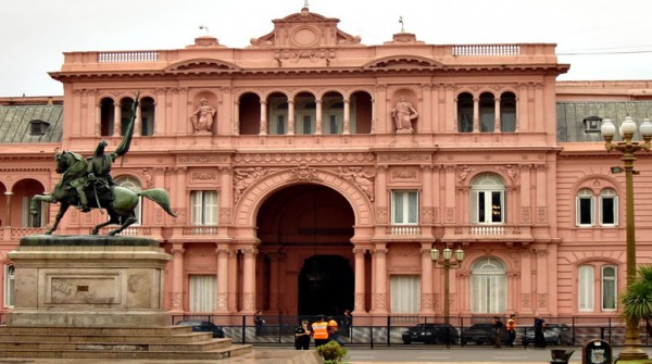 Alivio en Casa Rosada: el da despus de las elecciones