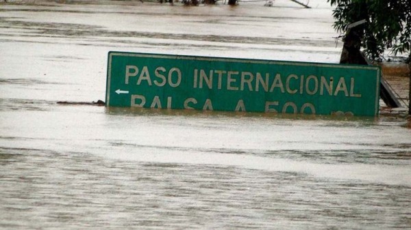 Triple inundación: ya hay más de 360.000 evacuados en Paraguay, Brasil y Argentina