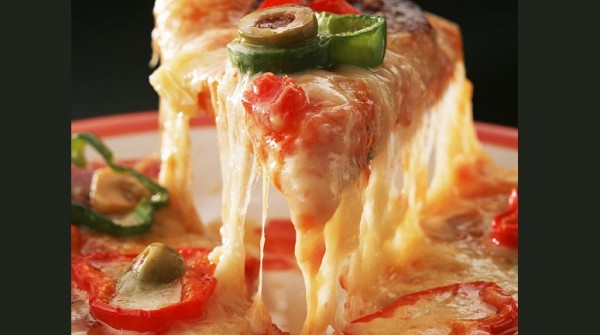 La pizza ms larga de Buenos Aires cubre la avenida Corrientes