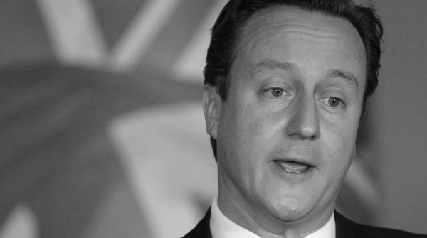 Seg�n un libro, David Cameron particip� de ceremonias sexuales con cerdos