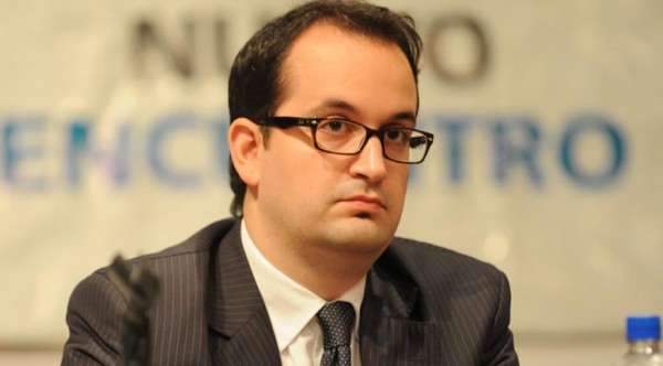 El Ejecutivo baj� el pliego de Carl�s para la Corte y propondr� a otros dos candidatos