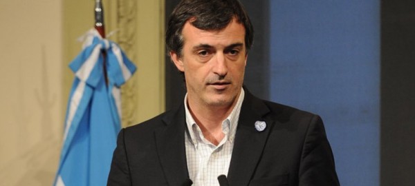 Esteban Bullrich dice garantizar la continuidad de los programas socioeducativos nacionales