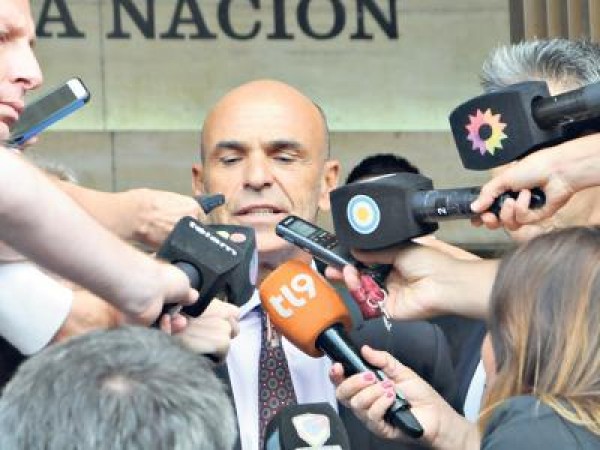 C�mara Federal orden� continuar la investigaci�n contra a Arribas por el supuesto cobro de coimas