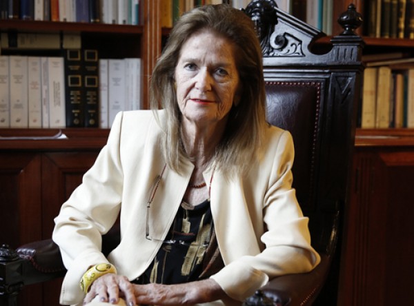 El Gobierno acept� la renuncia de Highton de Nolasco