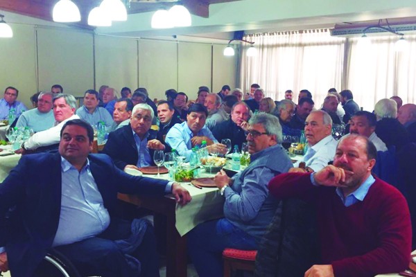 Jorge Triaca la mir� por TV reunido con algunos sindicalistas afines