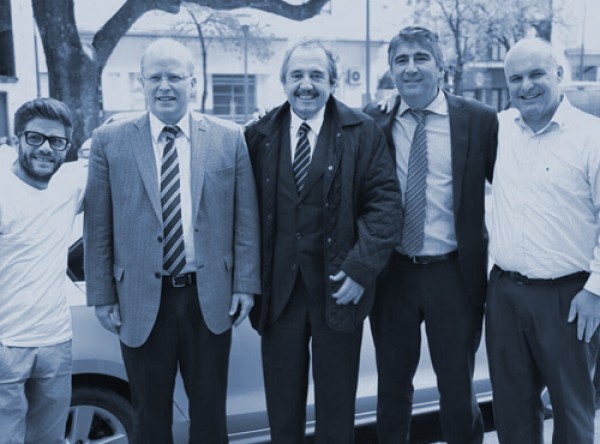 Ricardo Alfons�n vino a dar apoyo a Luis Contigiani