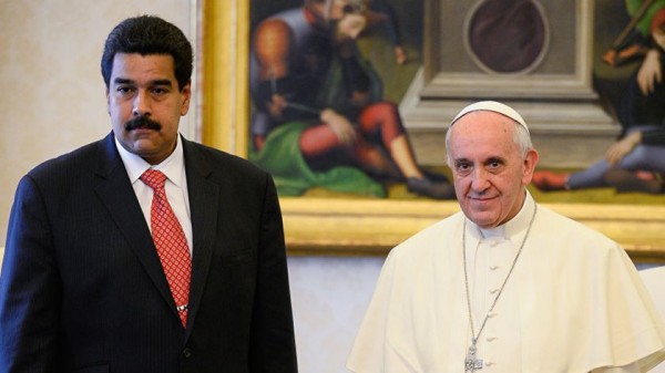 Venezuela: Maduro presiona al Papa Francisco y le pide una respuesta 
