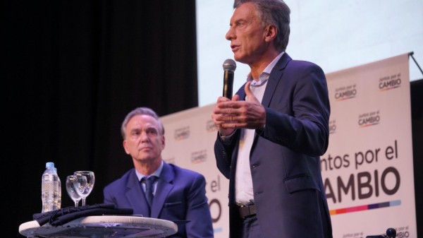 Macri lanza anuncio sobre empleo como parte de la campaña
