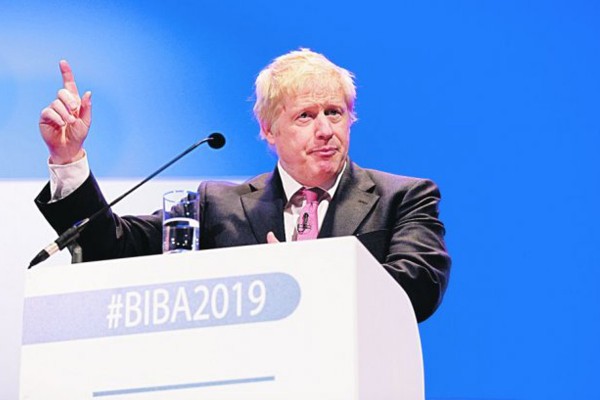 Boris Johnson: La aprobacin de la vacuna de Oxford y AstraZeneca es una noticia fantstica y un triunfo para la ciencia britnica