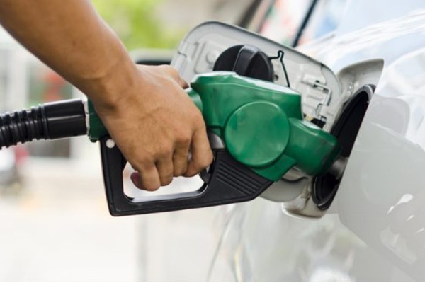 Shell aument un 4% los precios de sus combustibles
