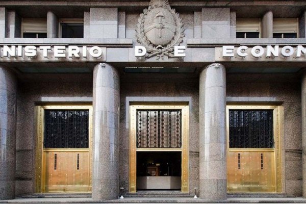 �Qu� significa que haya super�vit en la econom�a de un pa�s y qu� tipos de super�vit existen?