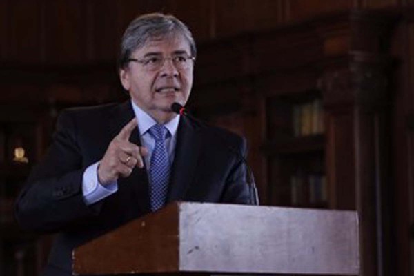 El embajador norteamericano ante la OEA pidi que el que gane las elecciones en Argentina defienda los derechos humanos en la regin