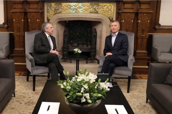 Alberto Fern�ndez y Macri compartir�n una misa antes del traspaso
