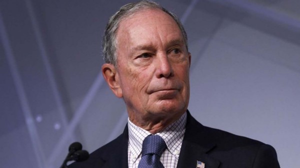 Michael Bloomberg lanz una millonaria campaa digital contra Trump