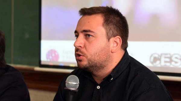 Walter Ghione reuni� al movimiento Evang�lico en Rosario preocupado por la crisis social y econ�mica 