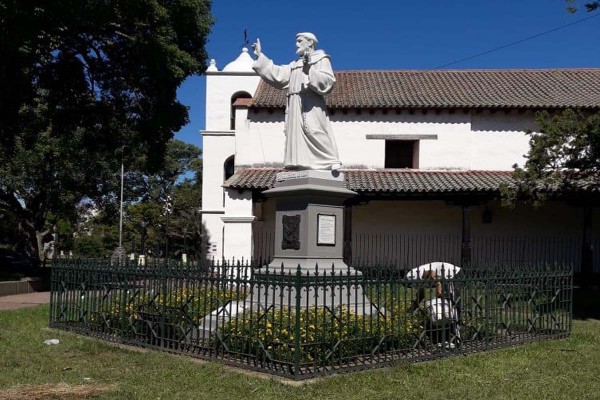 Restauraron el monumento de San Francisco que fue vandalizado